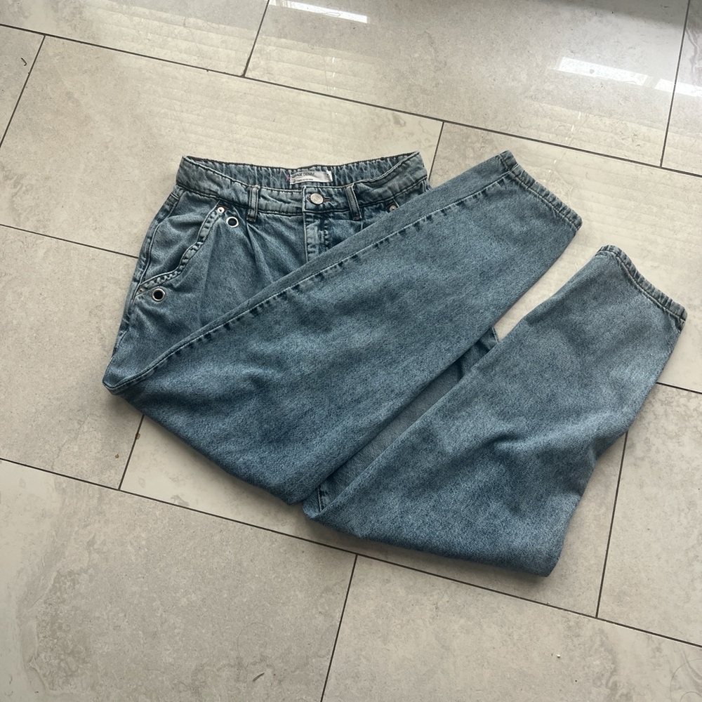 Garage Denim 80's Mom Jeans in Light Wash Blue
